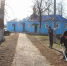 Прихожане  обустраивают  территорию храма в Комаричах - Газета Верный путь