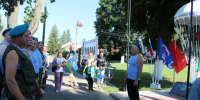 Комаричские десантники отмечают День ВДВ - Газета Верный путь