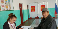 Лопандино голосует: Григорий Муратов о важности участия в выборах - Газета Верный путь